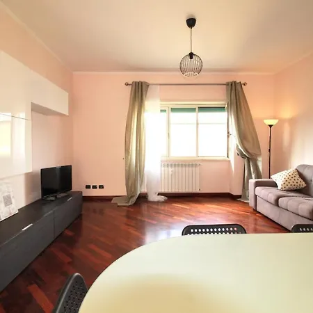 Apartamento Via Gentiloni,40 Metro Jonio Roma